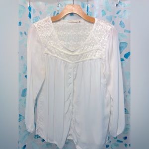 Prana soft-white, lace 3/4 sleeve blouse